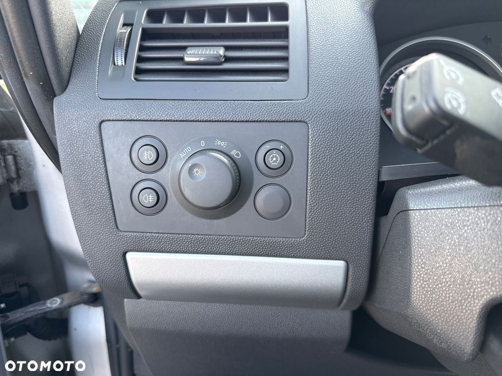 Opel Zafira 1.8 Cosmo - 17