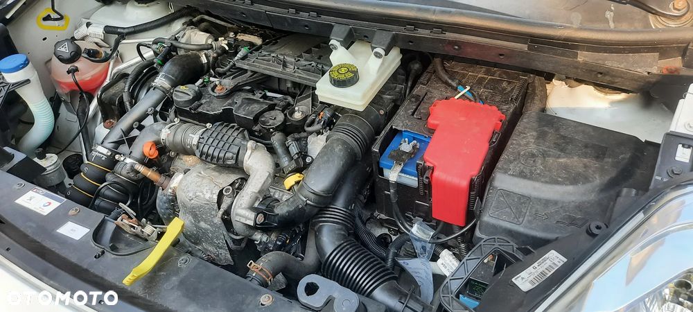 Peugeot Partner 1.6HDI-90PS Klima - 21