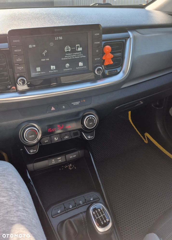 Kia Stonic 1.4 L - 14