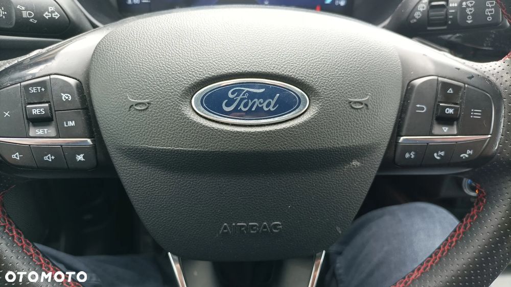 Ford Kuga 2.5 FHEV FWD ST-Line - 22