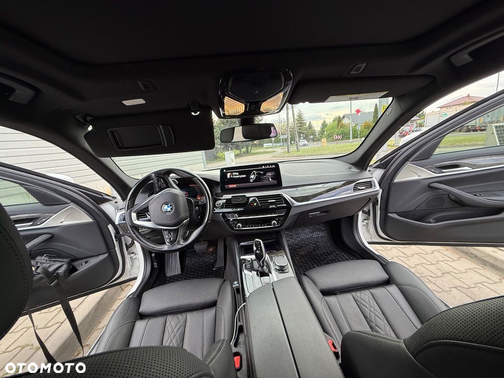 BMW Seria 5 530i GPF Luxury Line - 14