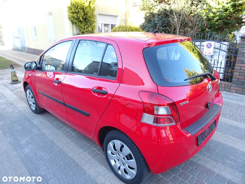 Toyota Yaris 1.0 Luna EU5 - 8