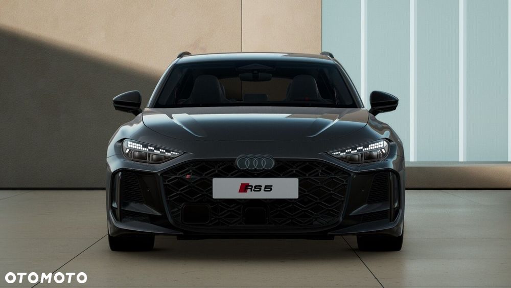 Audi RS5 Avant - 3