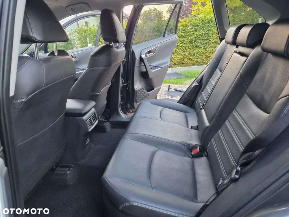 Toyota RAV4 - 18