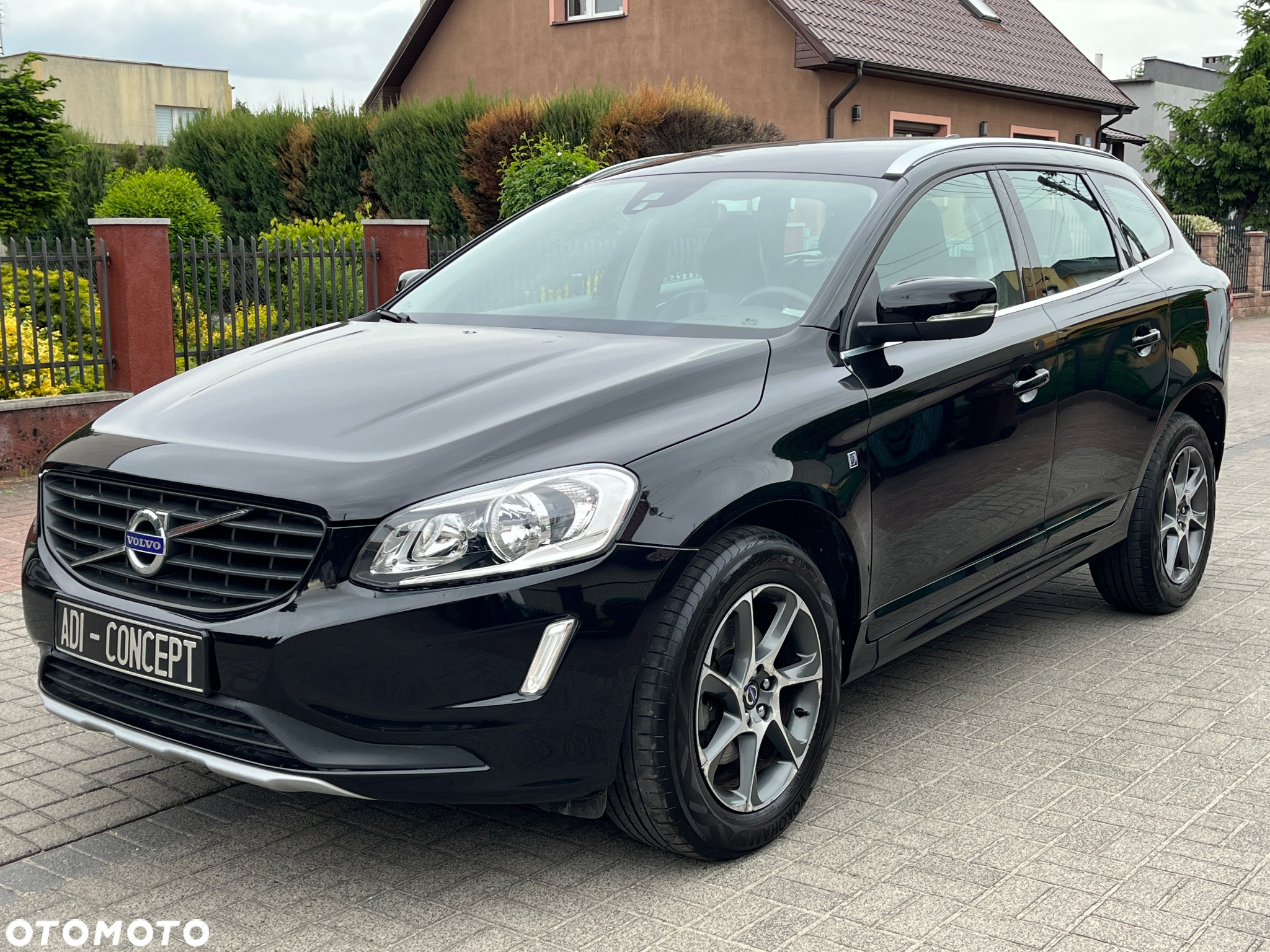 Volvo XC 60 D3 Drive-E Ocean Race - 13