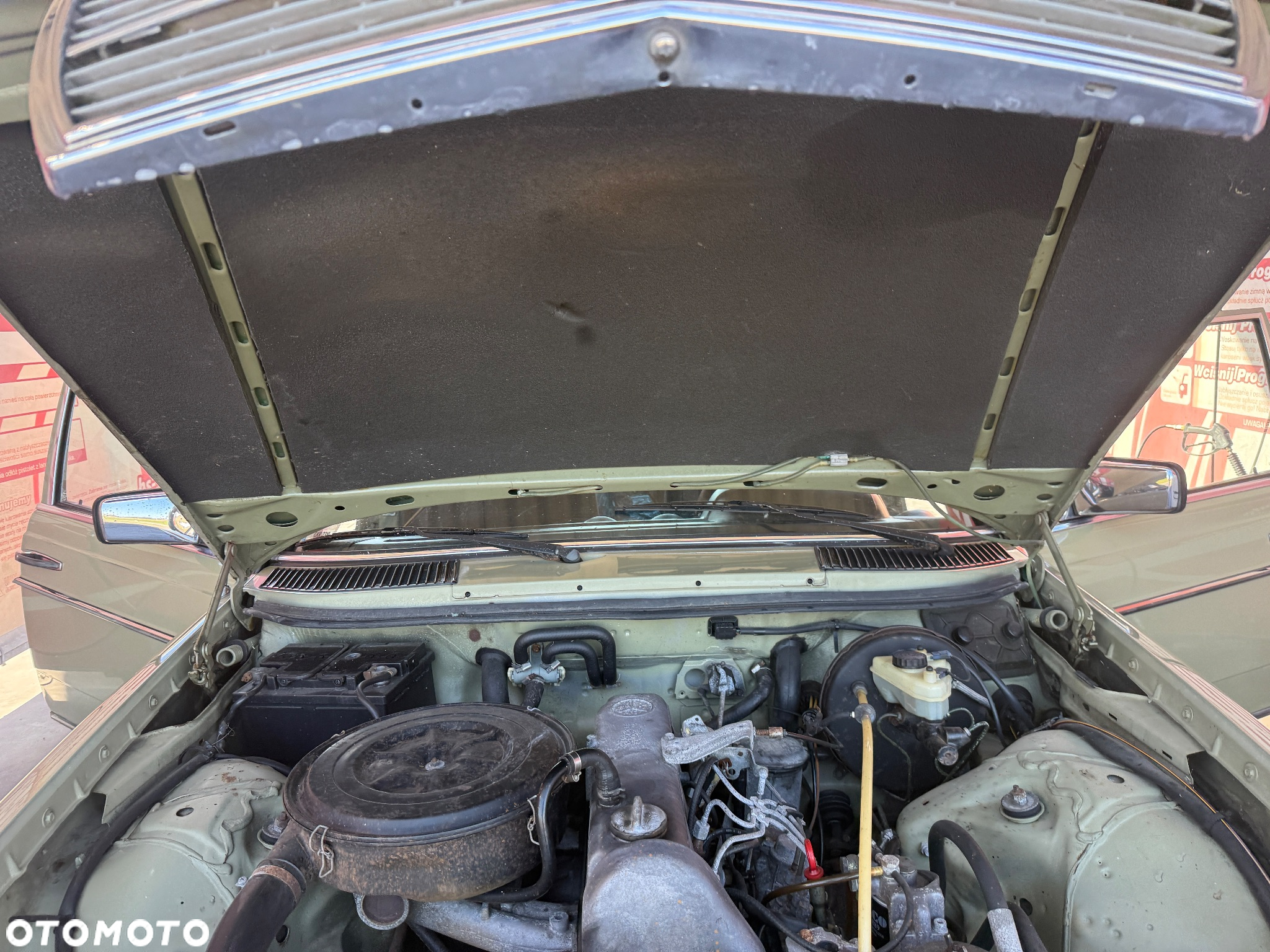Mercedes-Benz W123 - 13