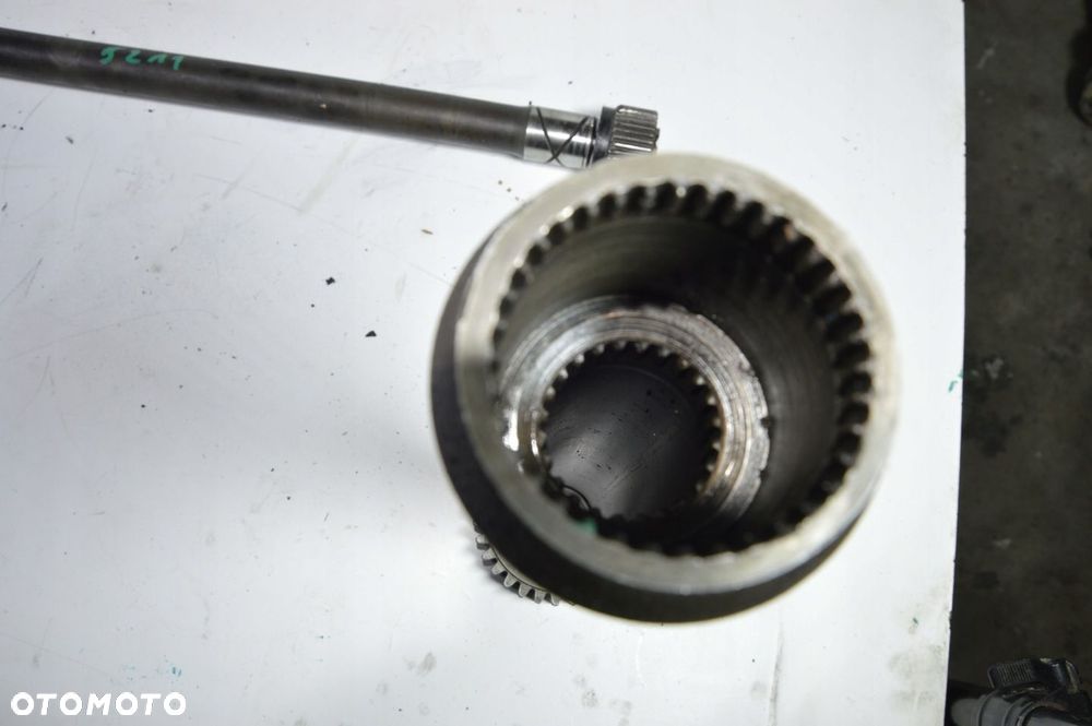 wałek pośredni wom wałek napędu hydrauliki pompy oleju zetor 5211 - 5