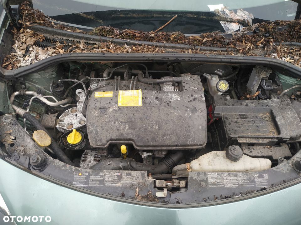 Renault CLIO III 1.2 16V sprężarka klimatyzacji