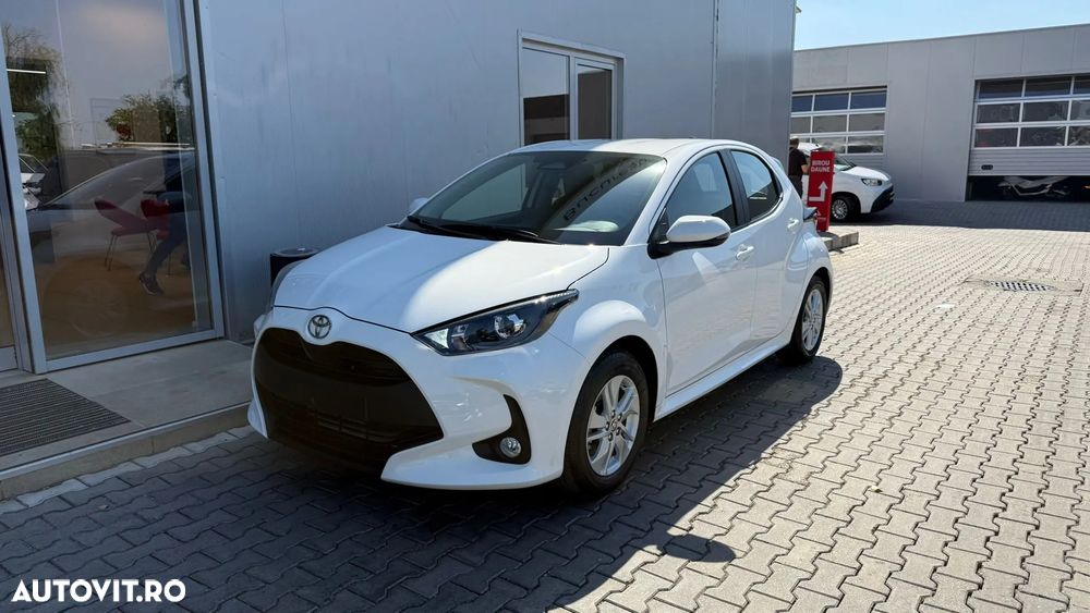 Toyota Yaris 1.5 VVT-i HSD Eco - 2