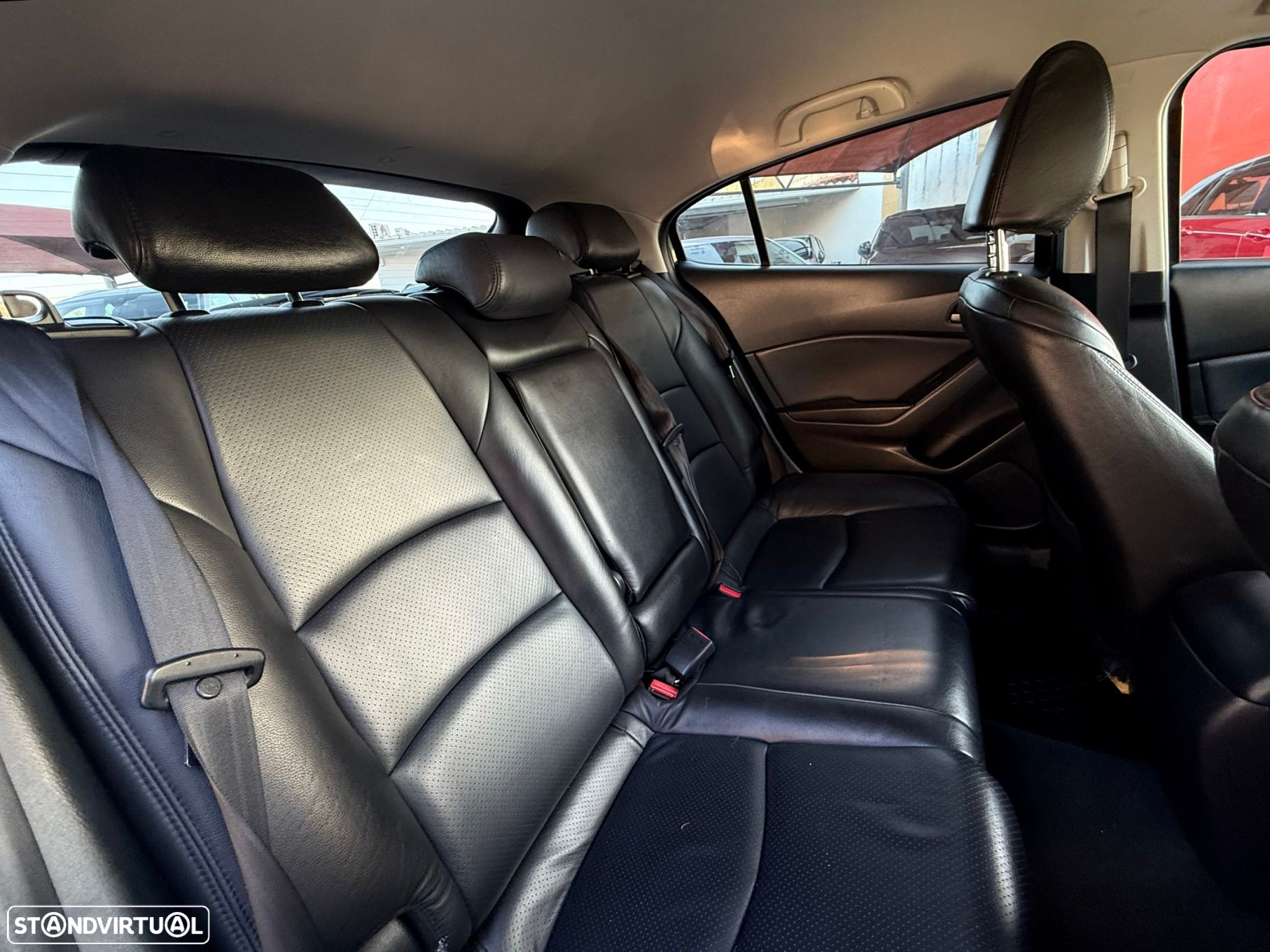 Mazda 3 1.5 Sky-D Excellence Pack Leather Navi - 9