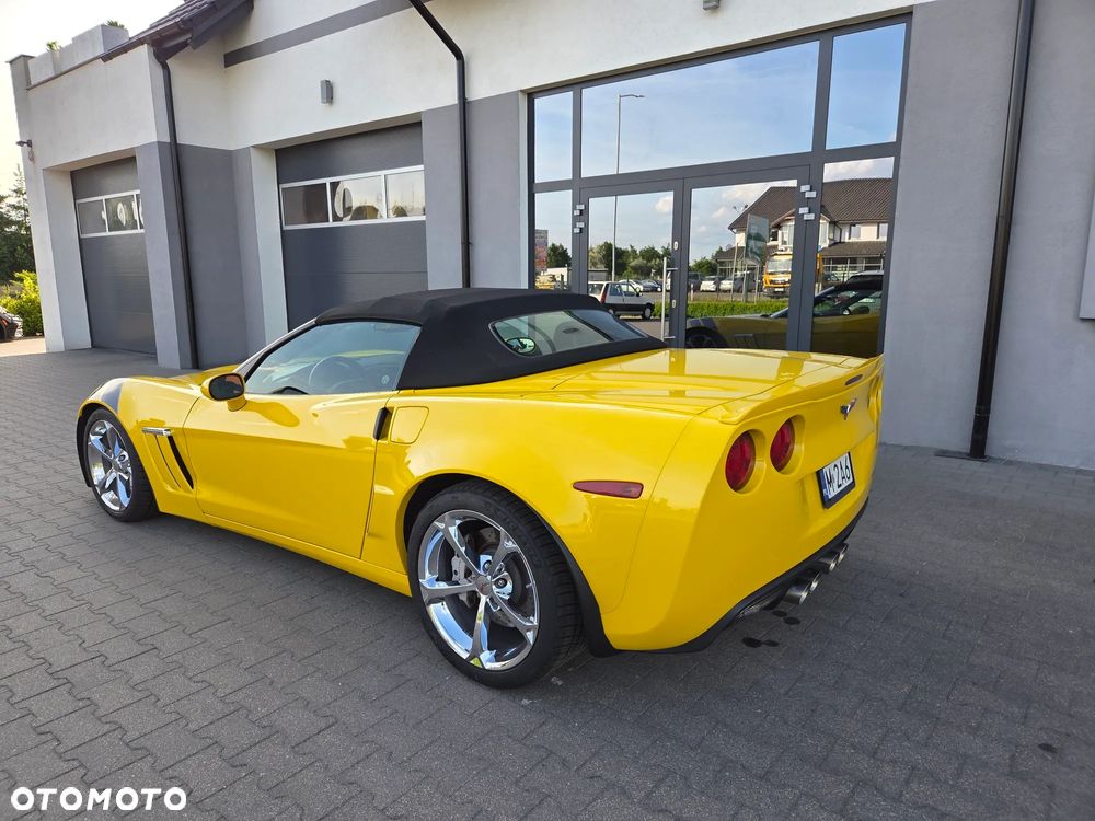 Chevrolet Corvette - 19