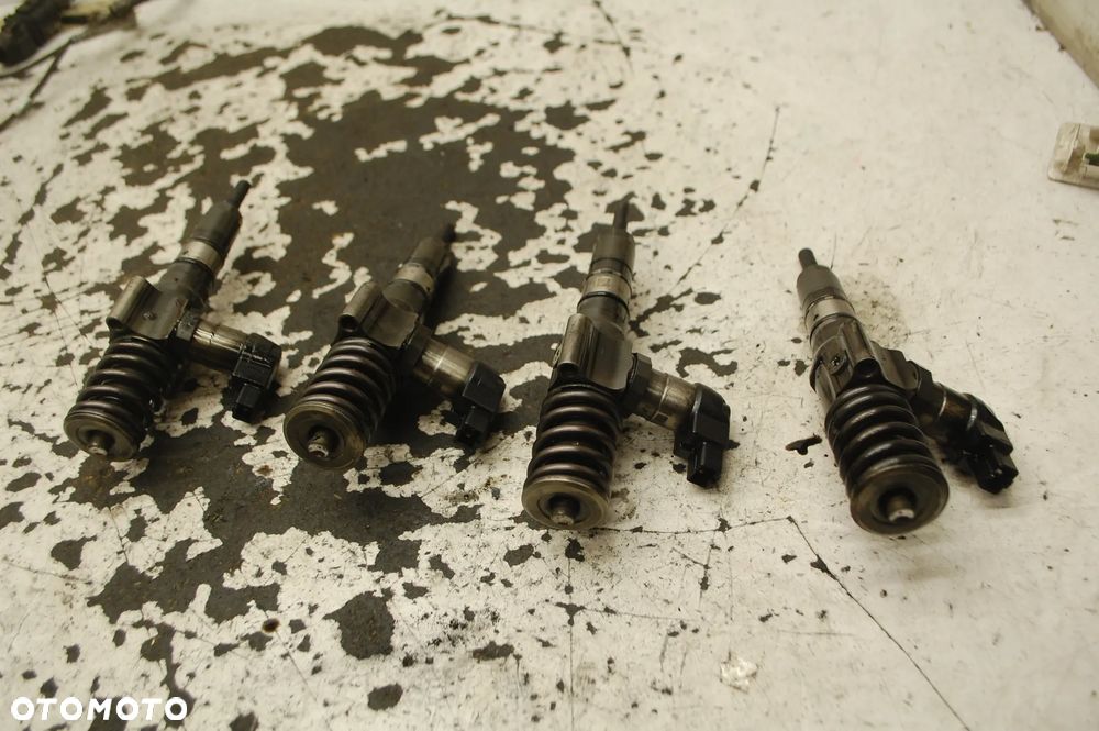 POMPOWTYRSKIWACZE POMPOWTRYSK 03G130073G AUDI A4 B7 2.0 TDI AUDI A3 8P VW GOLF V SKODA SEAT 03G130073S - 6
