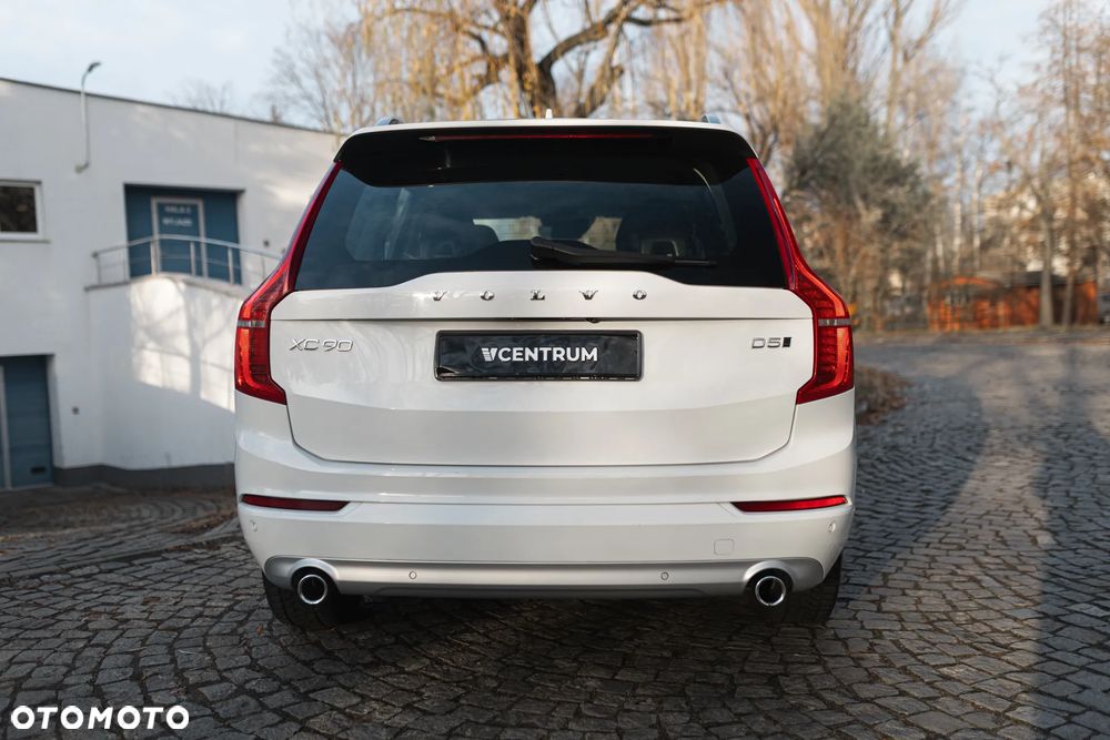 Volvo XC 90 D5 AWD Momentum - 6