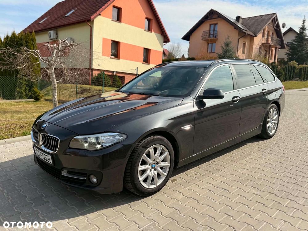 BMW Seria 5 520d xDrive - 4