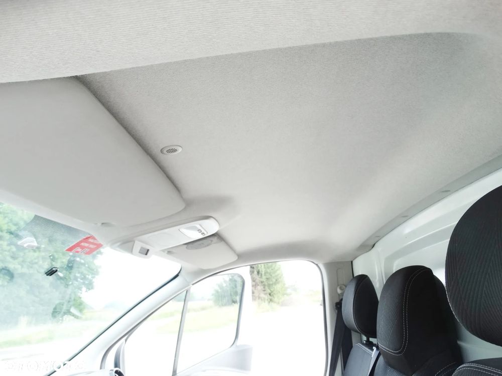 Renault TRAFIC - 12