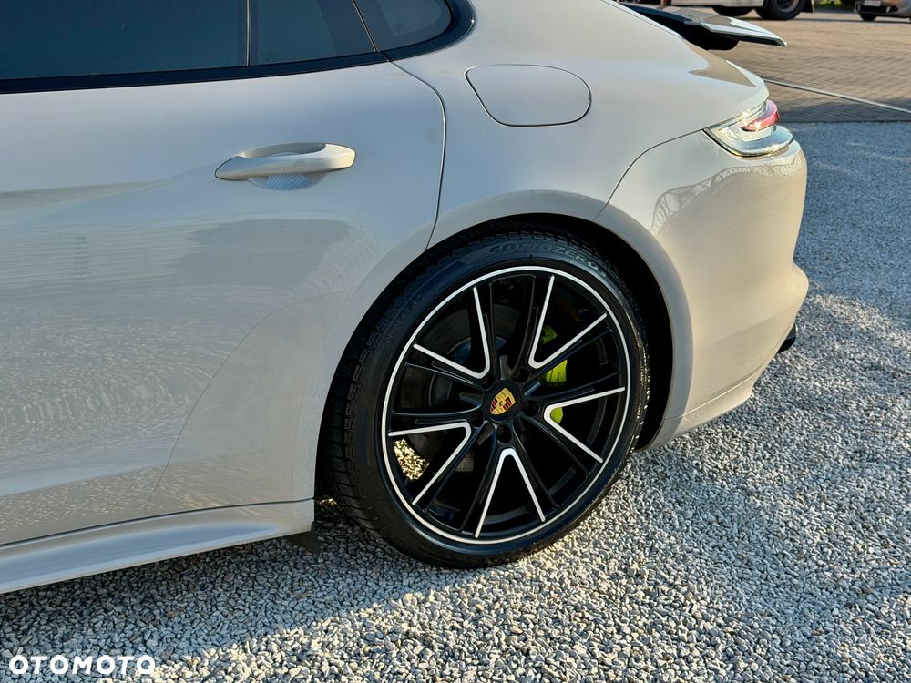Porsche Panamera 4 E-Hybrid Edition 10 Jahre - 30