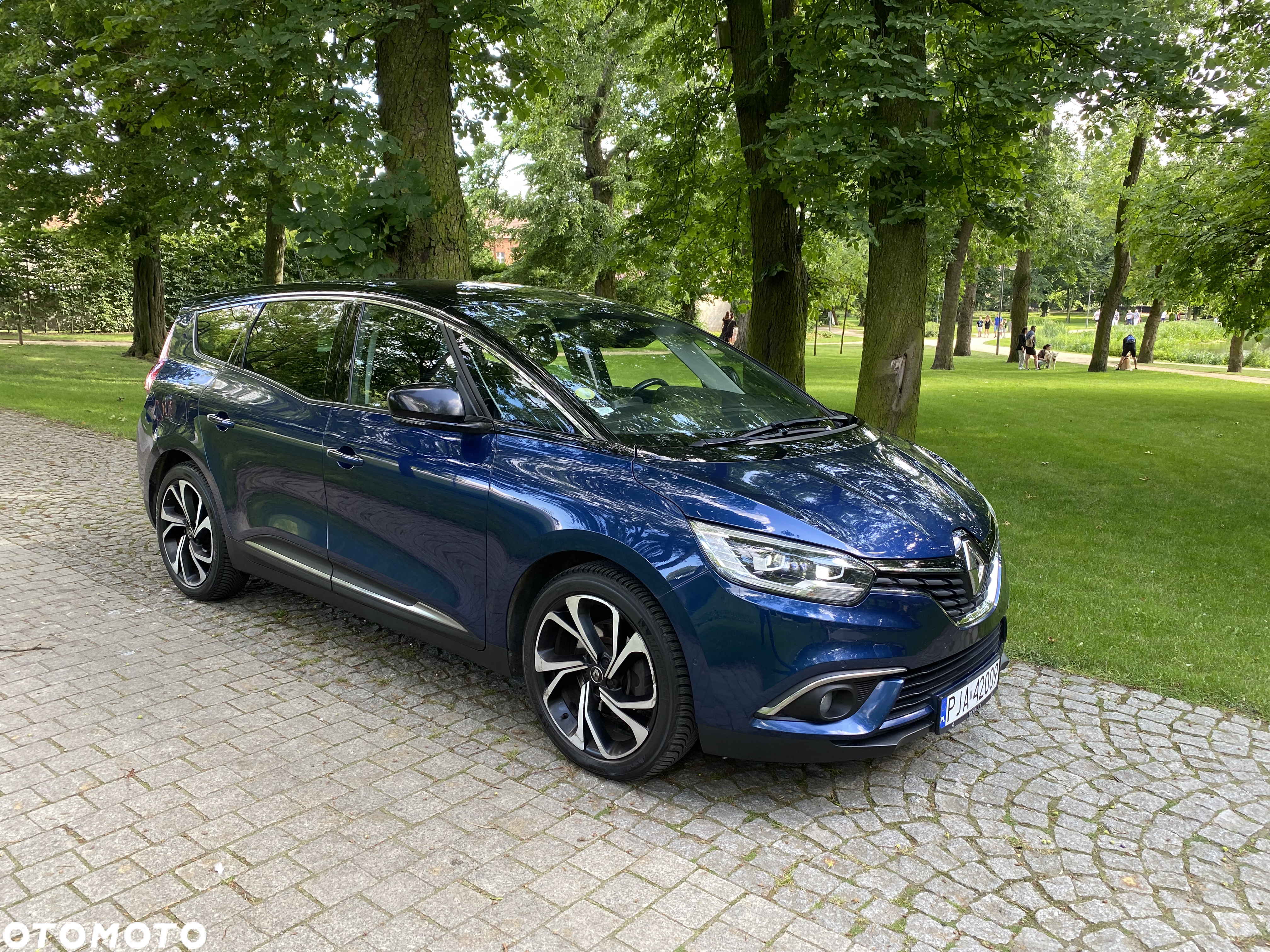 Renault Scenic 1.7 Blue dCi Bose EDC - 4