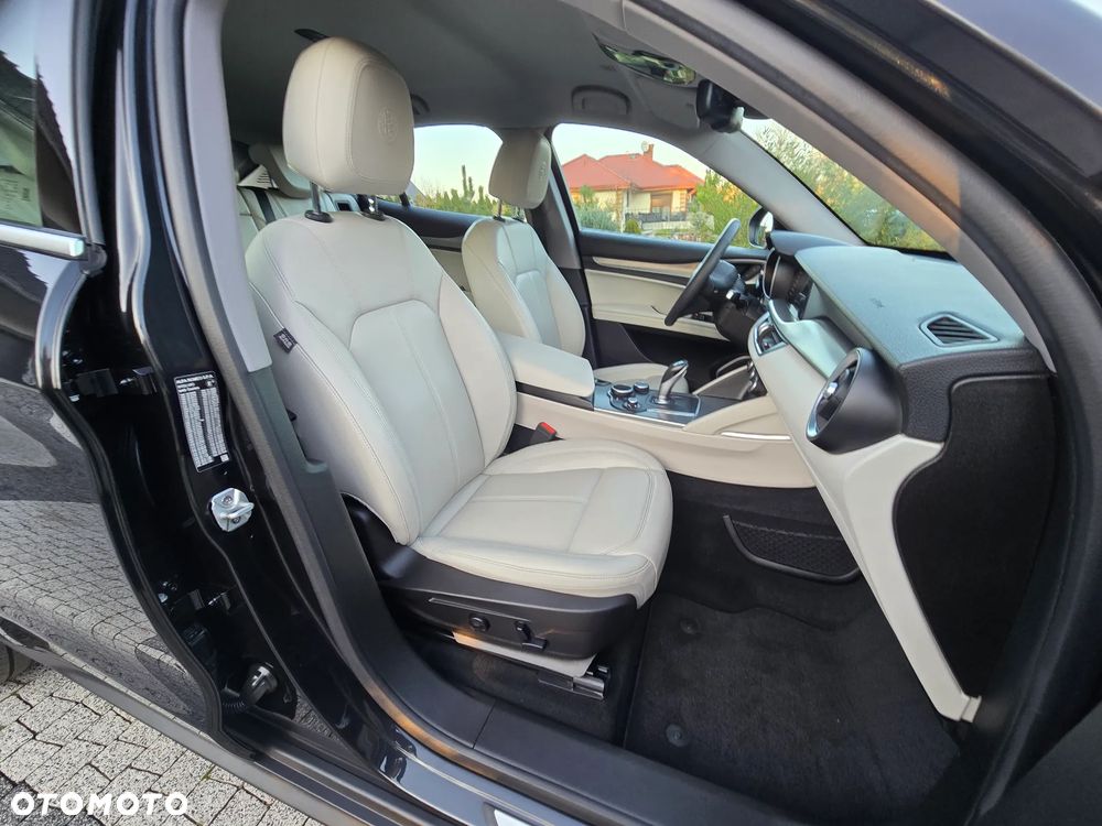 Alfa Romeo Stelvio 2.0 Turbo Super Q4 - 11