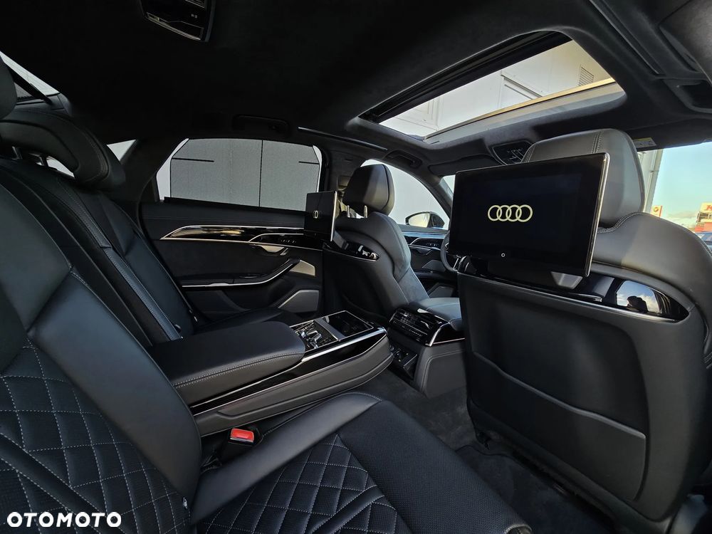 Audi A8 - 1