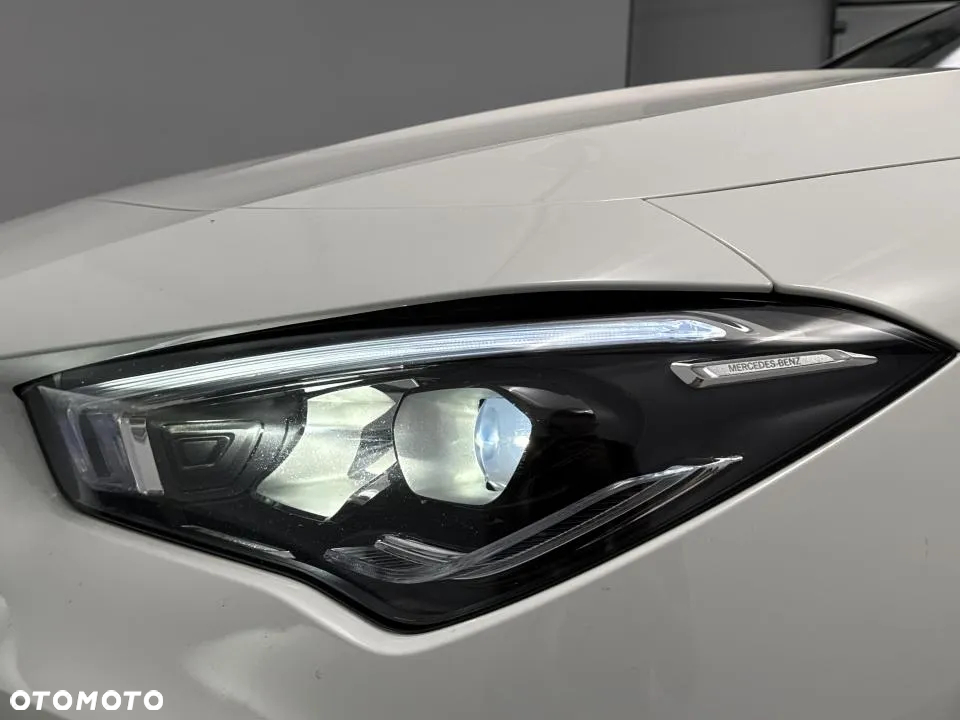 Mercedes-Benz CLA 200 AMG Line 7G-DCT - 24