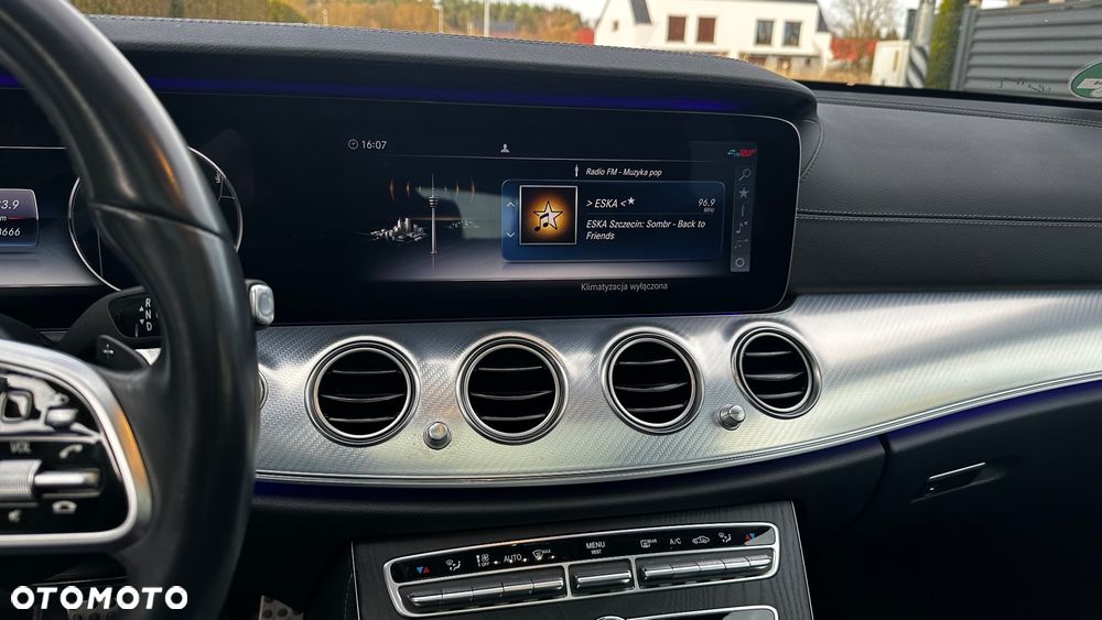 Mercedes-Benz Klasa E - 27