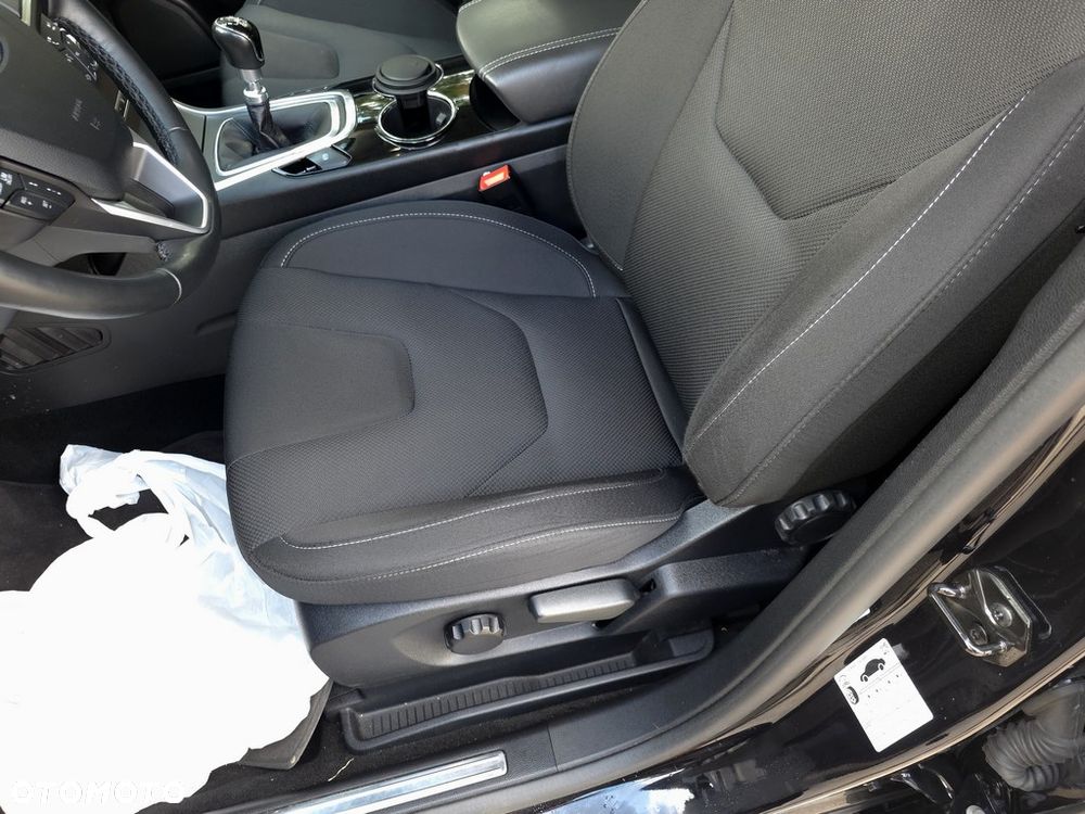 Ford S-Max 2.0 EcoBlue Titanium - 13