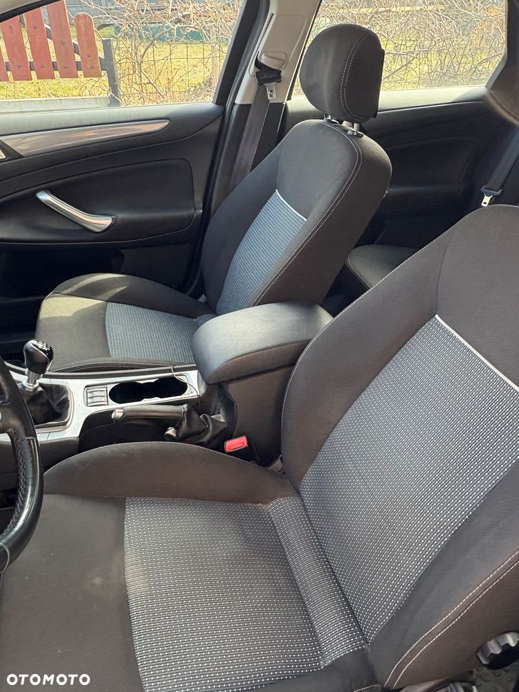 Ford Mondeo 1.6 T Titanium - 10