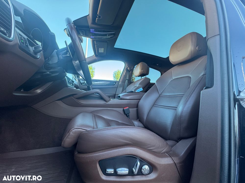 Porsche Cayenne E-Hybrid Tiptronic S - 18