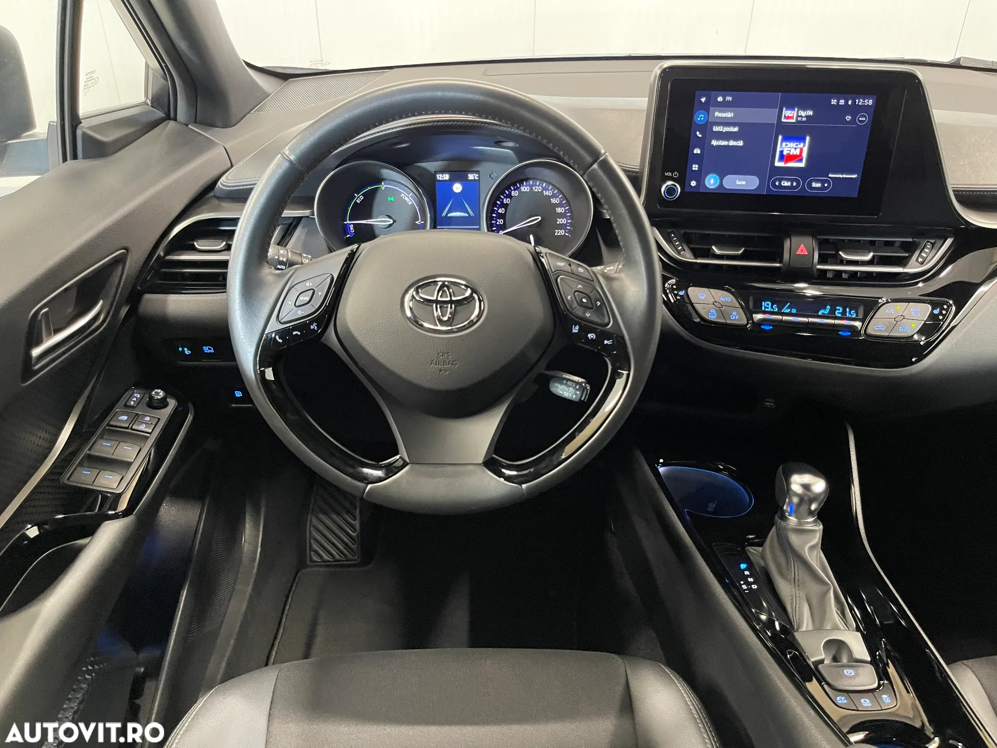 Toyota C-HR 2.0 HSD 184 CP 4x2 CVT Style - 6