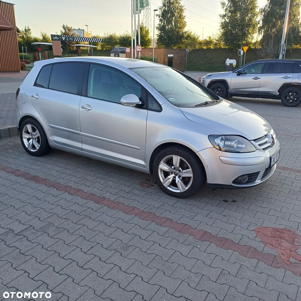 Volkswagen Golf 1.6 FSI Comfortline Tiptr - 3