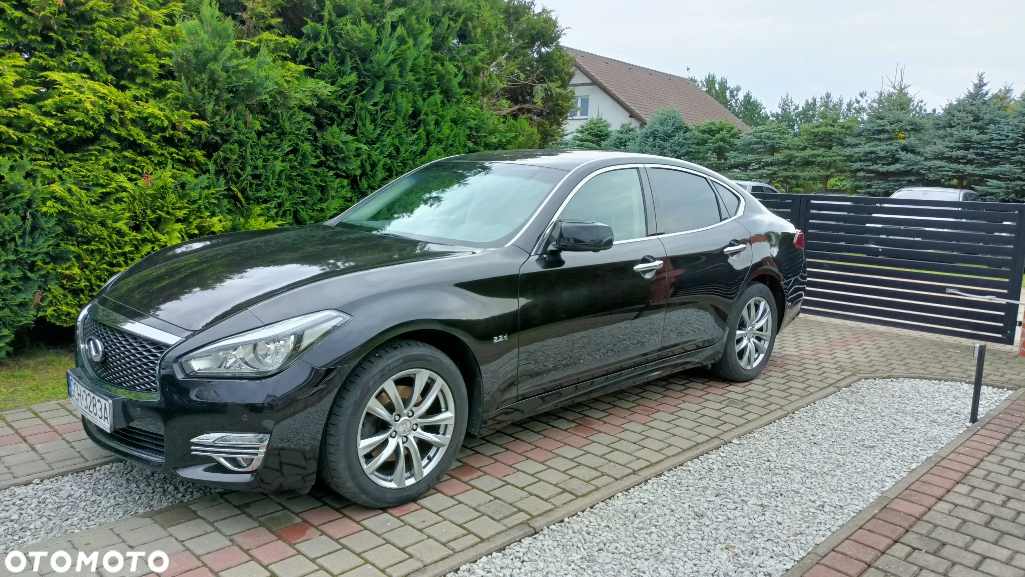 Infiniti Q70 - 20