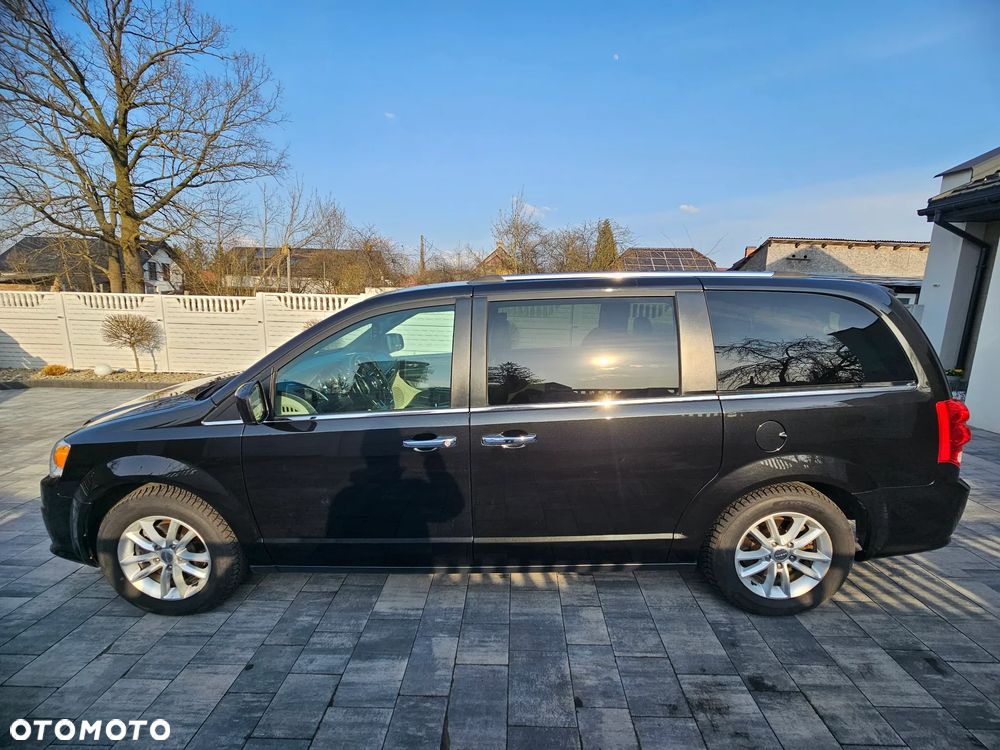 Dodge Grand Caravan 3.6 R/T - 2