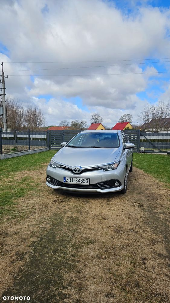 Toyota Auris 1.6 Comfort - 1