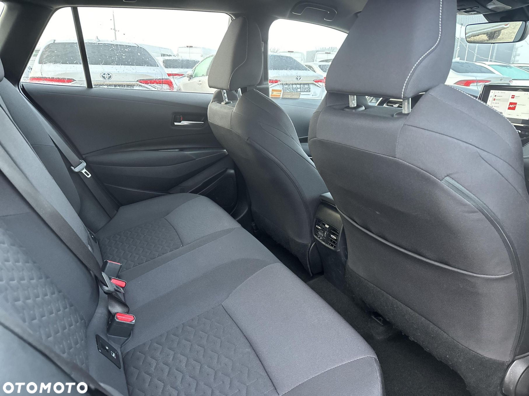 Toyota Corolla - 13