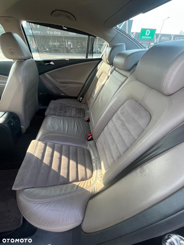 Volkswagen Passat 2.0 TDI DPF Highline - 10