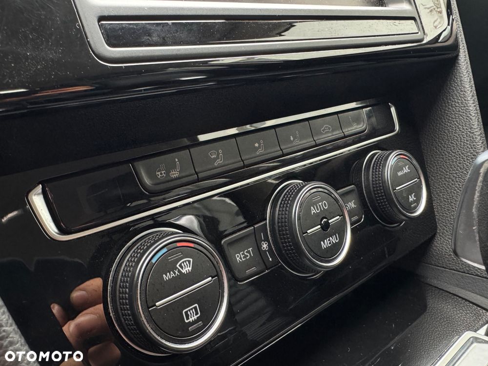 Volkswagen Passat 2.0 TDI (BlueMotion Technology) DSG Highline - 30