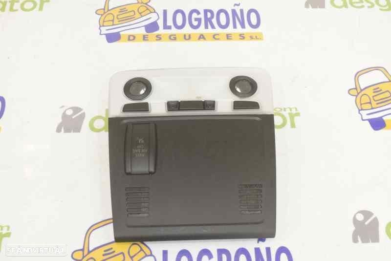 LUZ INTERIOR BMW SERIE 3 BERLINA E90 - 1