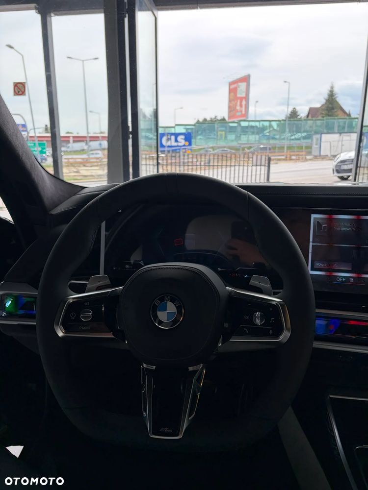 BMW Seria 7 740d xDrive mHEV sport - 24