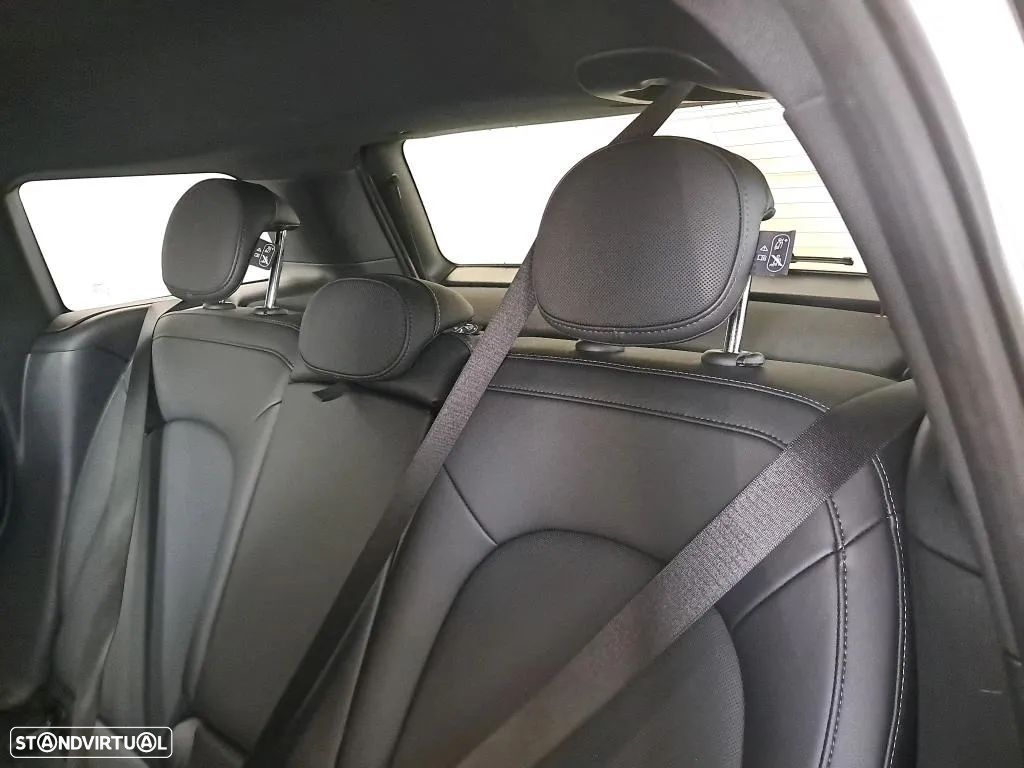 MINI Countryman Cooper SE ALL4 Auto - 7