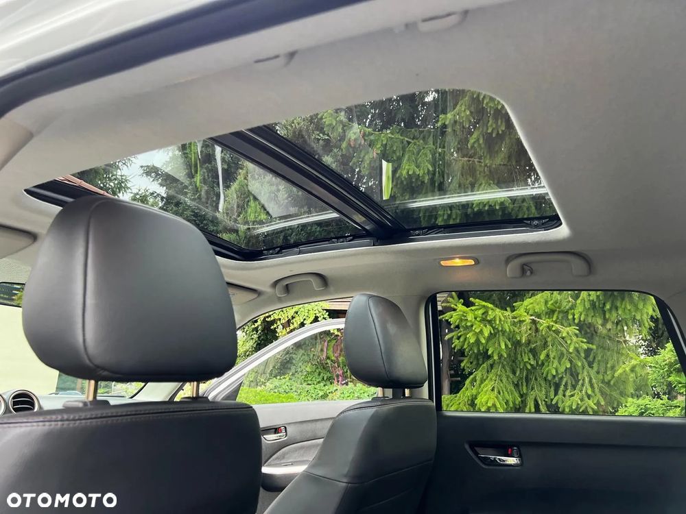 Suzuki Vitara 1.6 Premium 2WD - 32