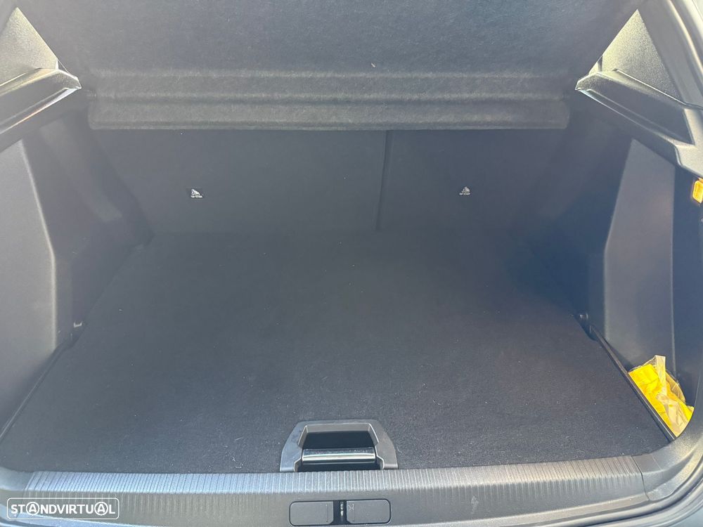 Peugeot 2008 1.2 PureTech GT Pack EAT8 - 15