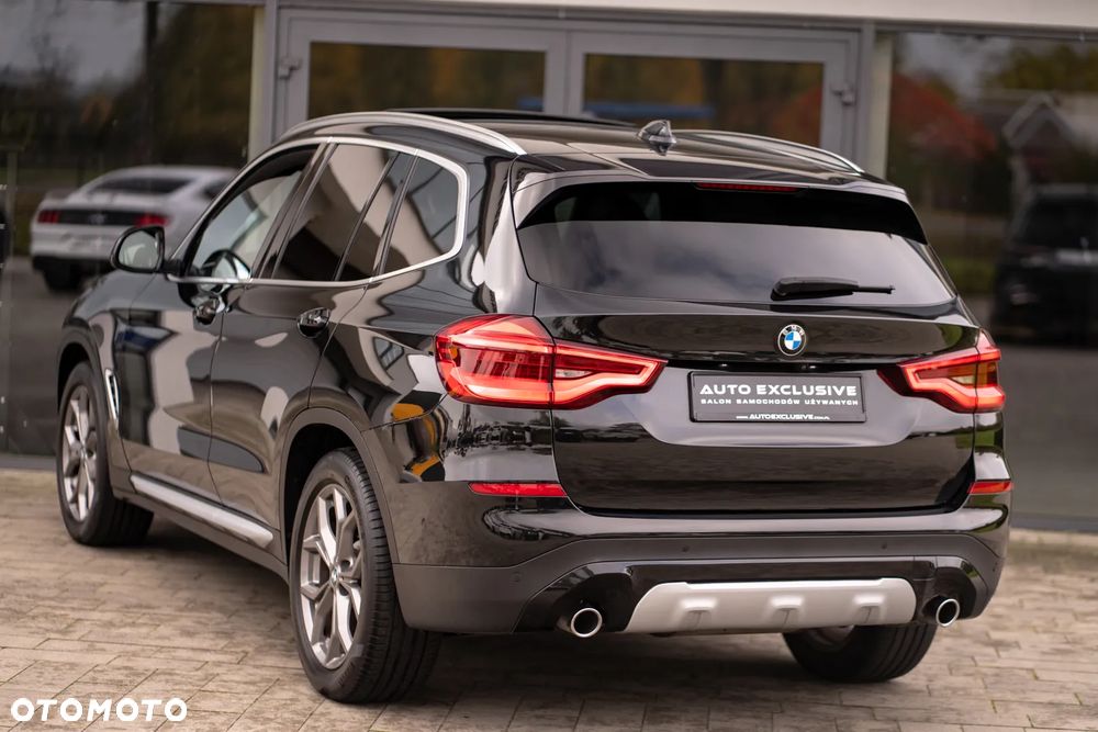 BMW X3 sDrive18d - 27