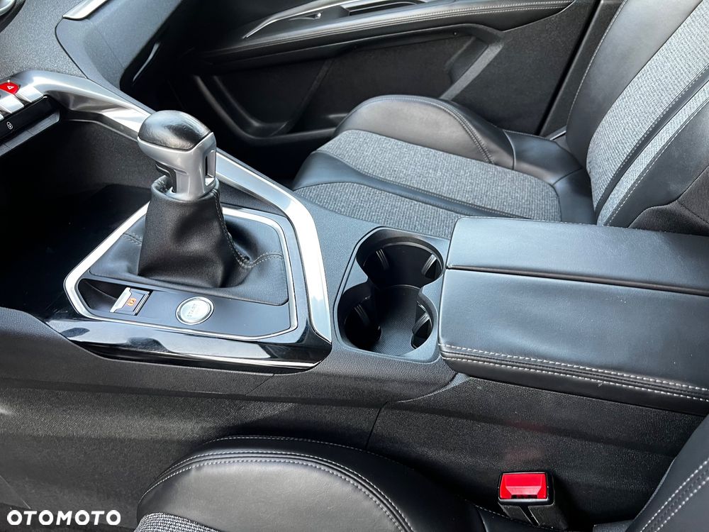 Peugeot 3008 BlueHDi 120 Stop & Start Business-Line - 25