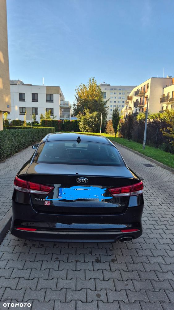 Kia Optima 2.0 M - 2