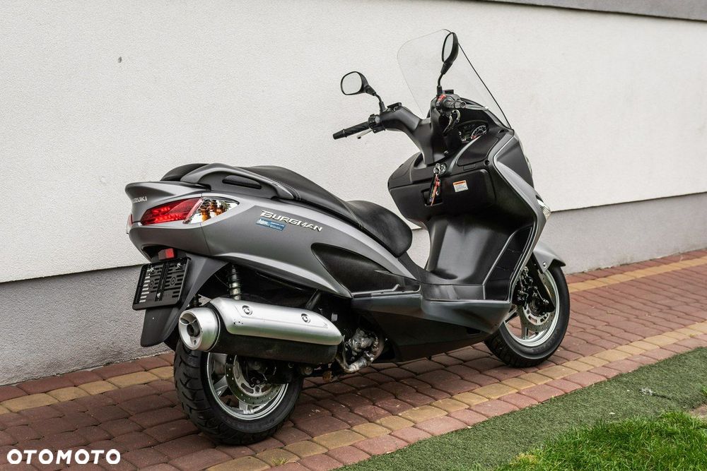 Suzuki Burgman - 3