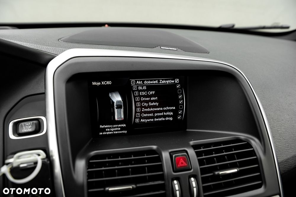 Volvo XC 60 D4 AWD Geartronic Summum - 36