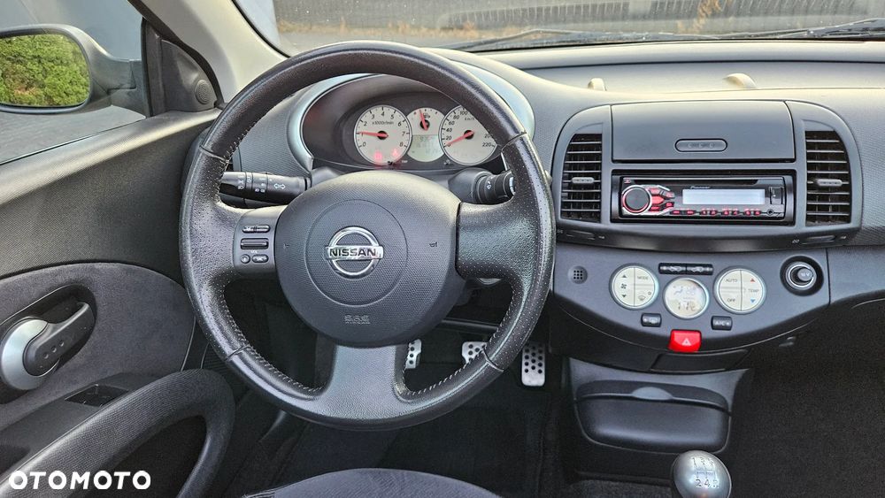 Nissan Micra 1.6 Active Luxury - 13
