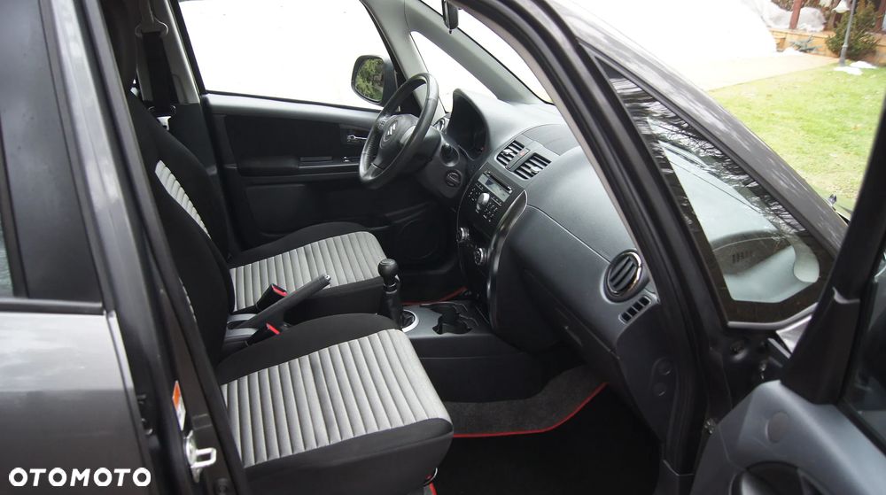 Suzuki SX4 1.6 VVT 4x2 City - 15
