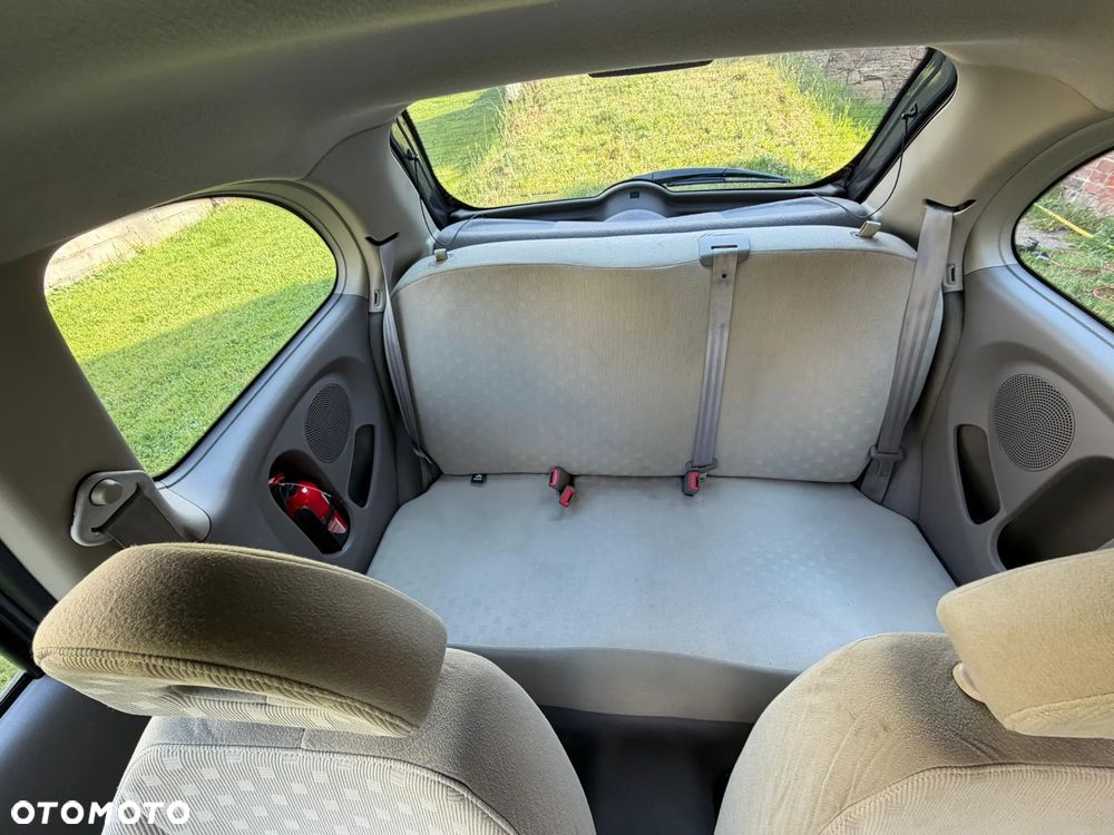 Nissan Micra - 7