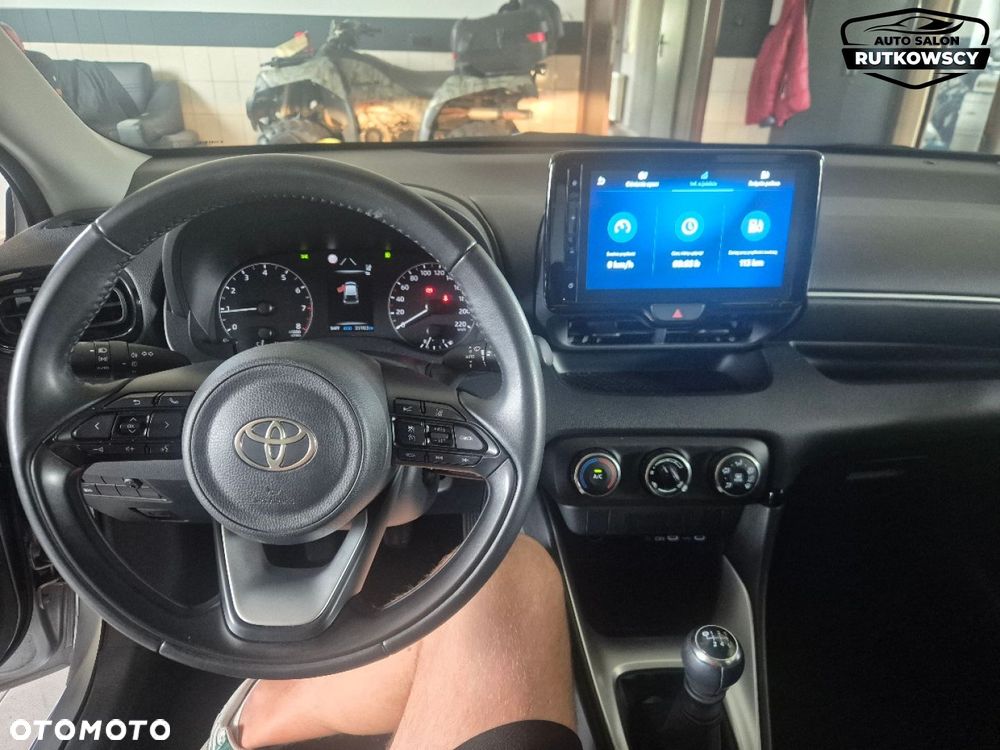 Toyota Yaris - 13